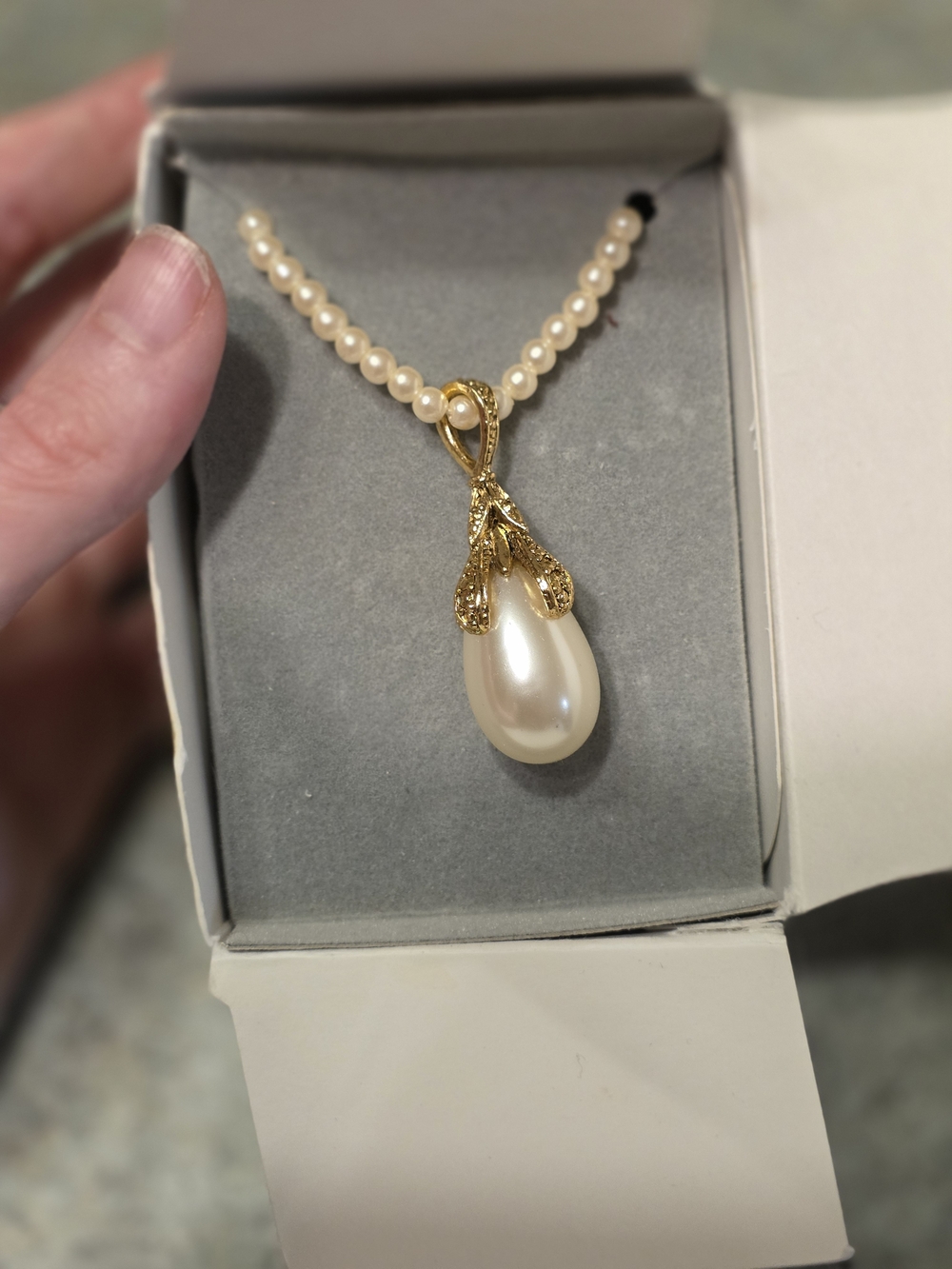 Avon Pearl Teardrop Necklace with Gold-Tone Filigree